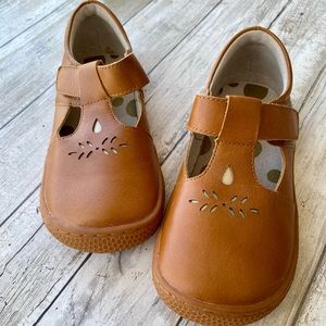 New Livie & Luca Prim Classic Toffee T-Strap Maryjane’s